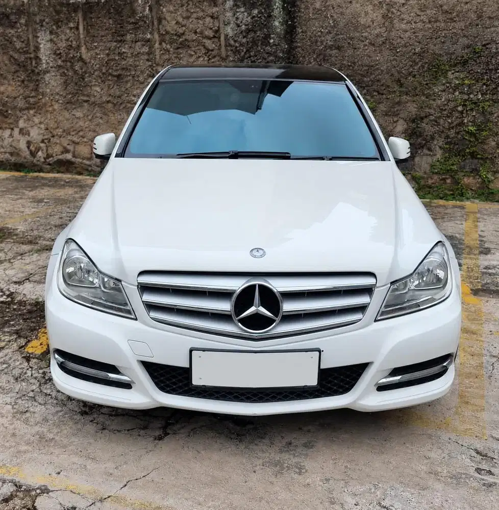 For sale mercedez benz C200 tahun 2012