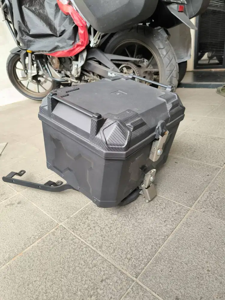 Box Motor 45 Liter + Bracket KUCAY untuk ADV 150