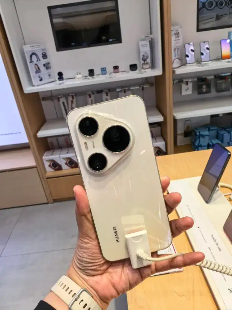 Huawei Pura 90s Pro Max