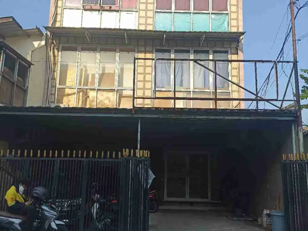 Dijual ruko gandeng pinggir jalan rapi siap pakai