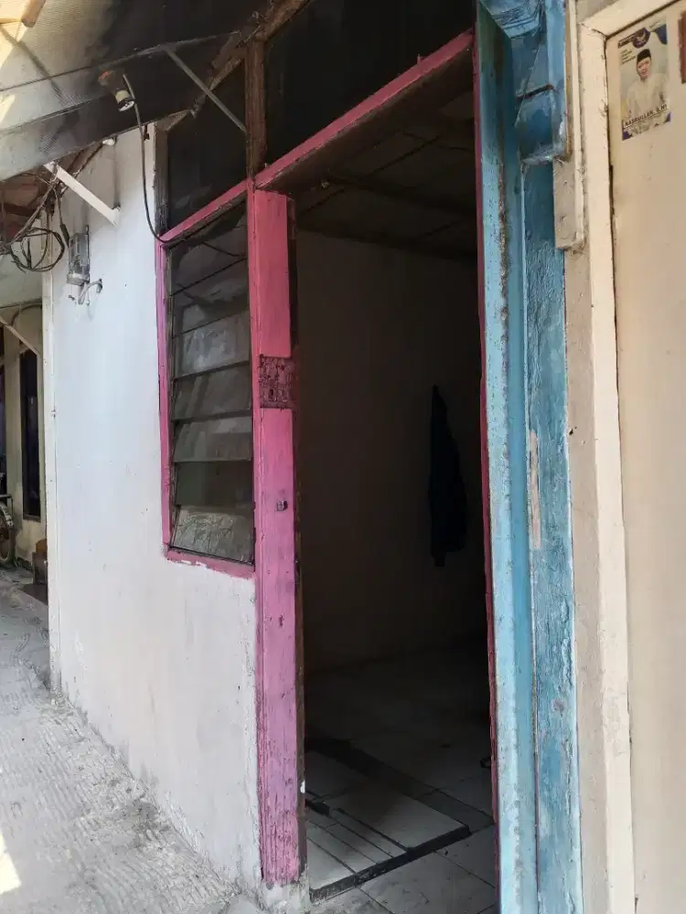 Jual rumah petakan