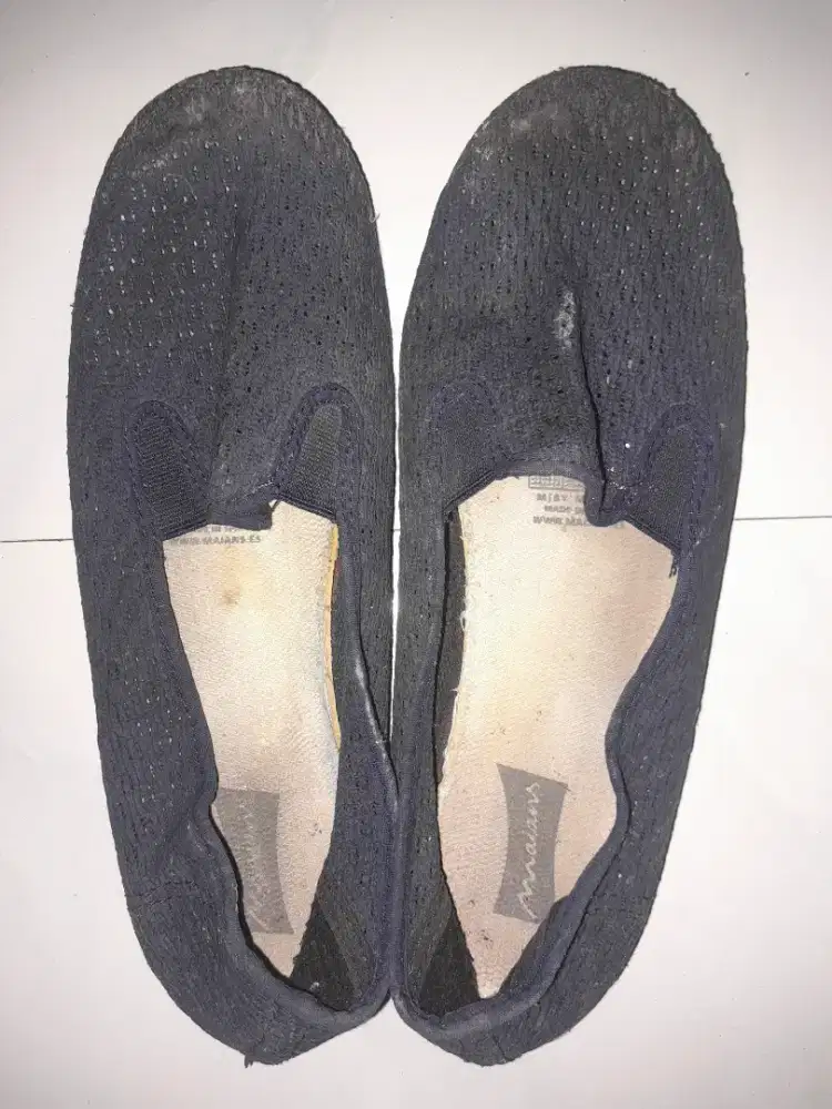 Sepatu Unisex ukuran 39-40 insole 24,5cm