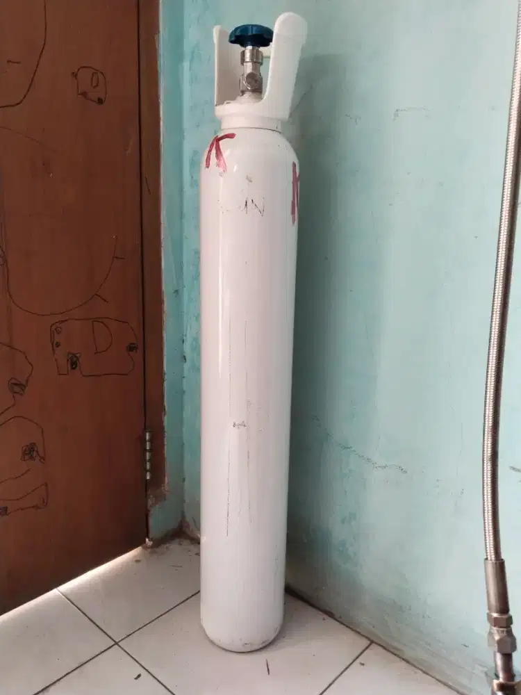 Dijual tabung oksigen ukuran 1.5 m mulus keneh