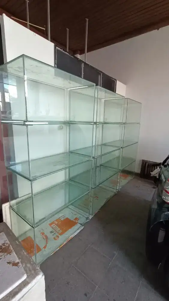 Aquarium untuk ikan & reptil