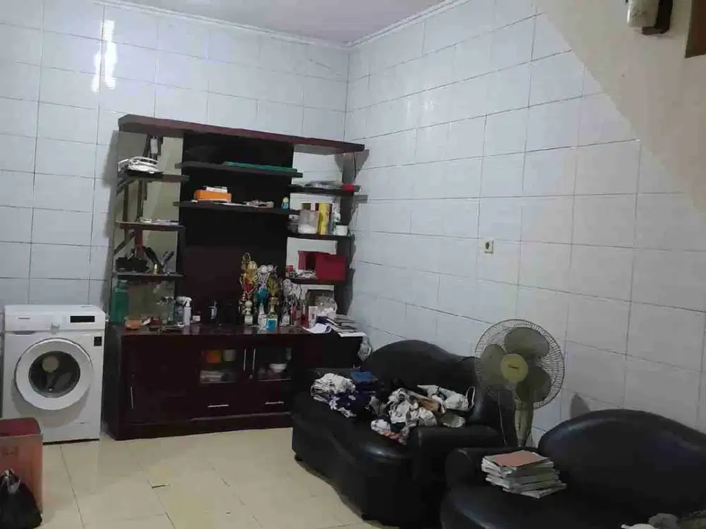BU.. rumah dijual di Semanan Jaya Residence, dua lantai