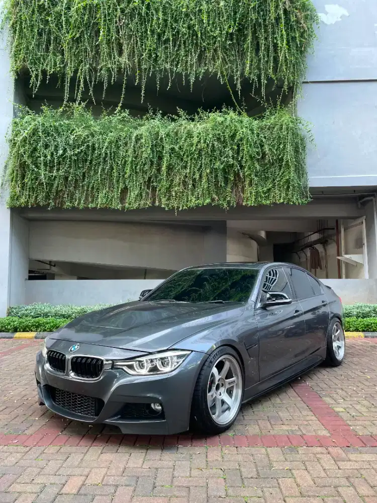 BMW 328i 2015 Bensin