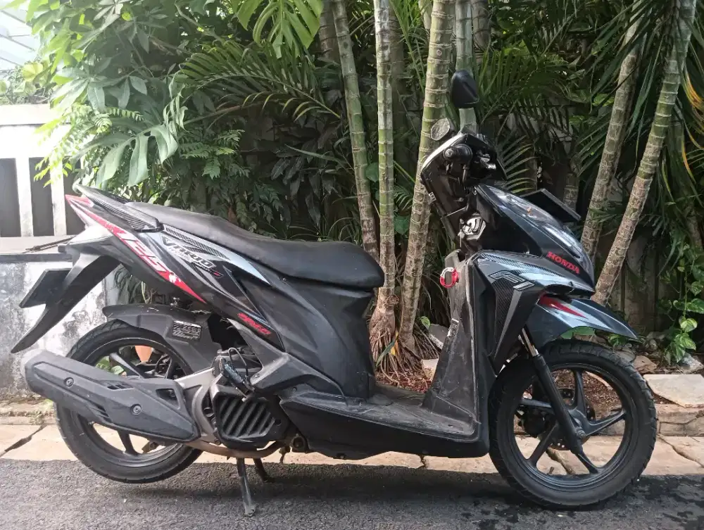 Vario kzr tahun 2014 B Jakarta Barat
