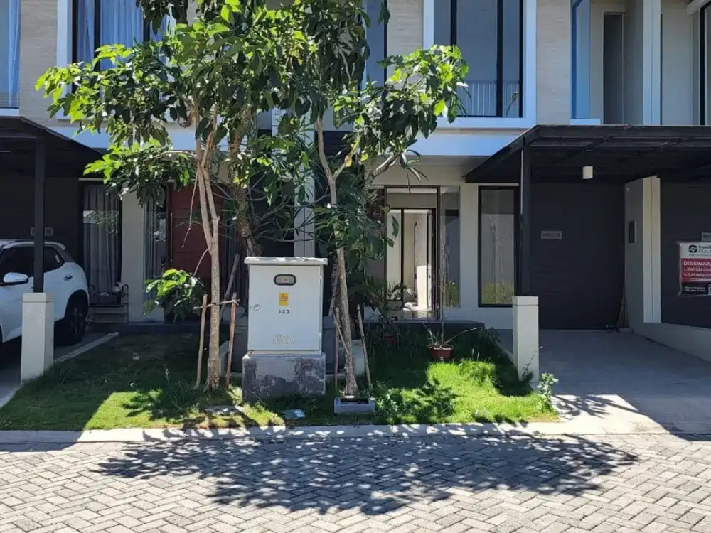 Dijual Termurah Rumah 2 Lantai di Northwest Hill