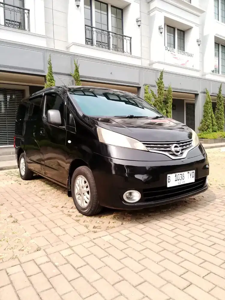 Nissan Evalia type HWS star 2014 metik