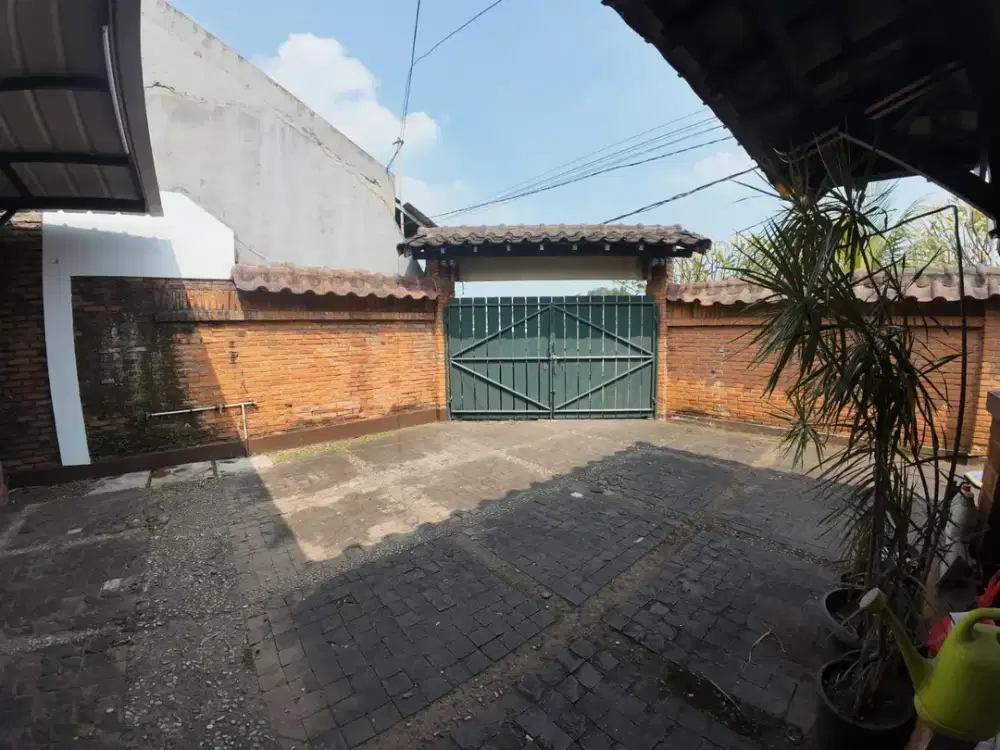 Dijual rumah strategis di jl pembangunan andara (pinggir tol),  sangat cocok untuk usaha