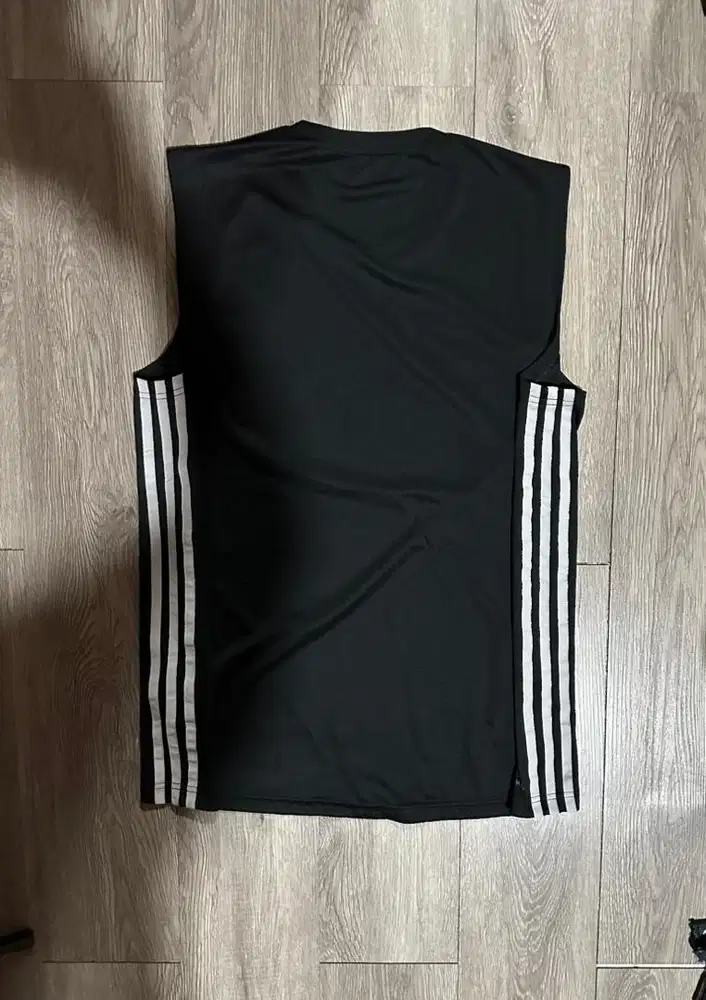 Adidas D2M Sleeveless claimalite Shirt for Running Padel Gym Tennis
