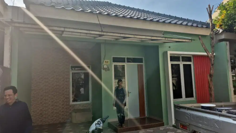 RUMAH DISEWAKAN DI BELAKANG MITRA 10 CIBUBUR