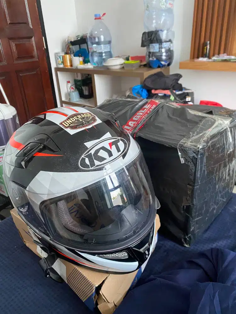 Helm fullfaced KYTR2