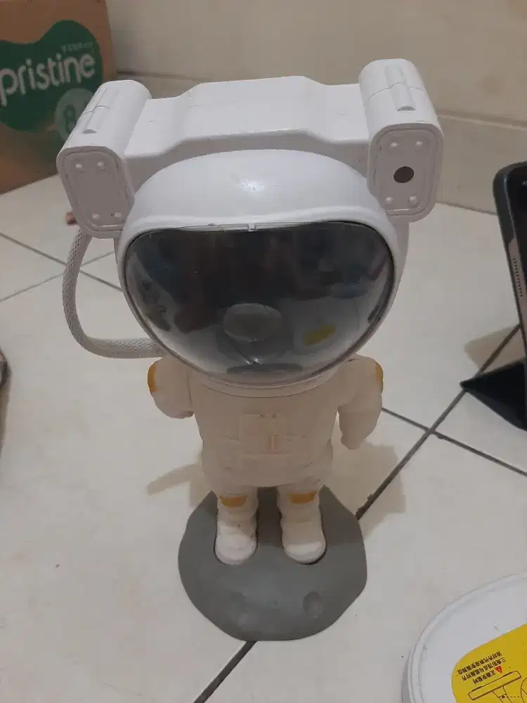 Lampu tidur masih berfungis