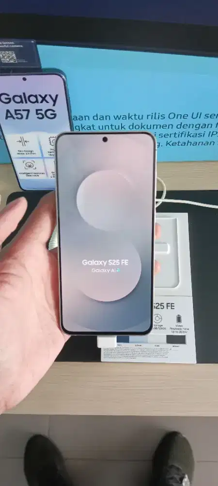 SAMSUNG GALAXY S25 FE