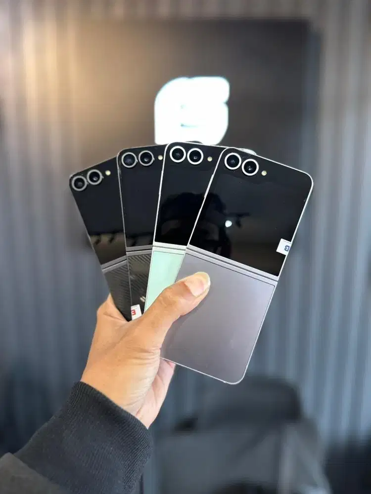 SAMSUNG GALAXY Z FLIP 6, 256 & 512gb (GARANSI SEIN)