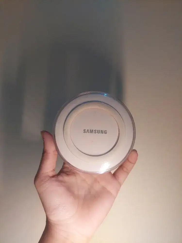 Original Samsung Wireless Charger - Pad type (Qi standard)