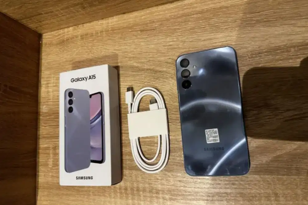Fs: samsung Galaxy A15  8/256 Black mint condition