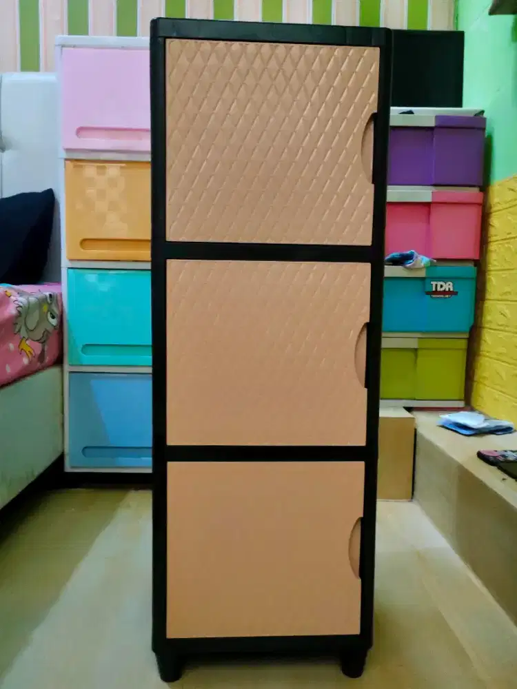 Lemari baru tingkat 3