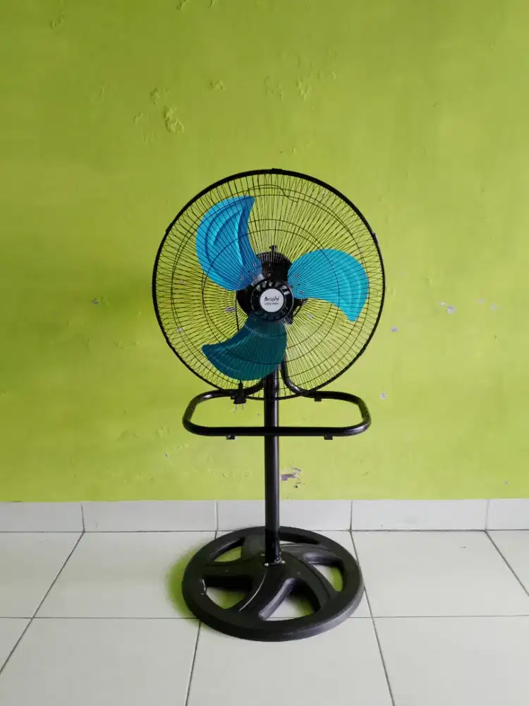 Kipas angin tegak merk Arashi 18 inch