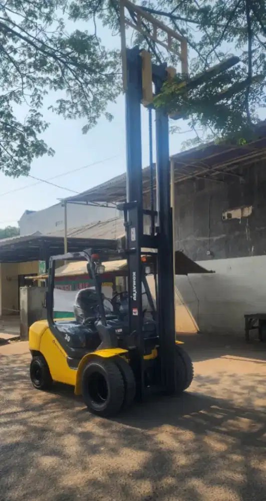 Forklift Komatsu 3 Ton,Manual,Tiang 4 Meter,Mesin Yanmar,Tahun 2019
