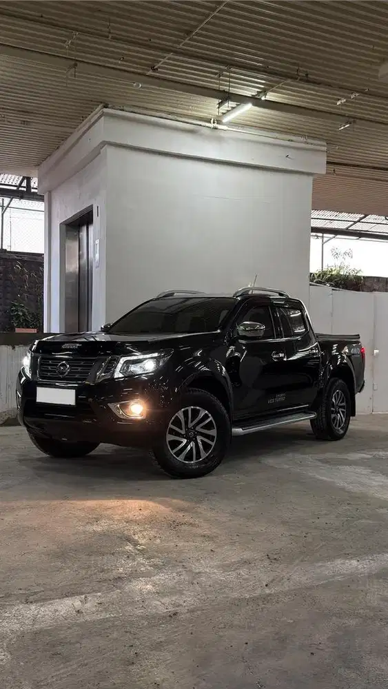 NISSAN NAVARA VL / AT 2019 NP300 PEMAKAI PRIBADI ISTIMEWA TERAWAT