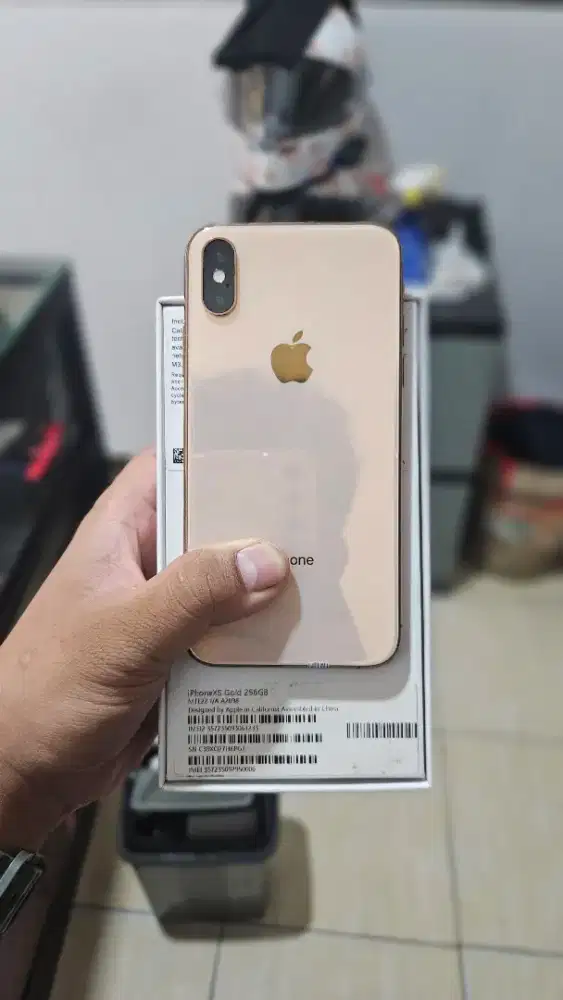 Apple iphone xs 256GB inter J/A