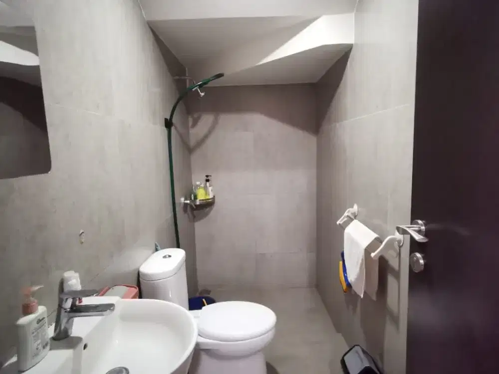Dijual rumah di Wisteria Metland JGC cakung Jakarta timur