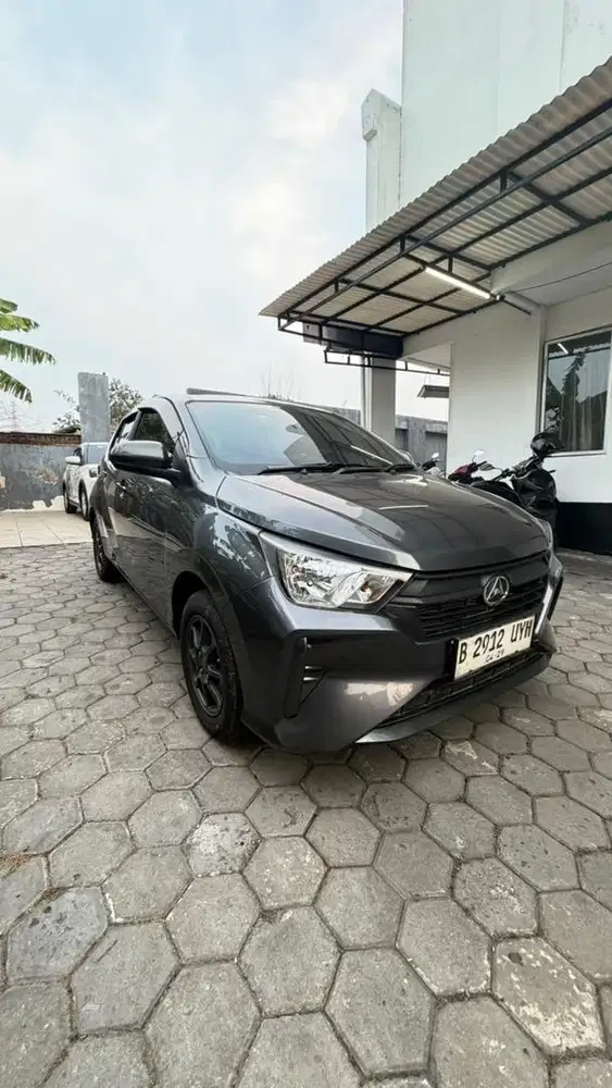Daihatsu ayla x MT