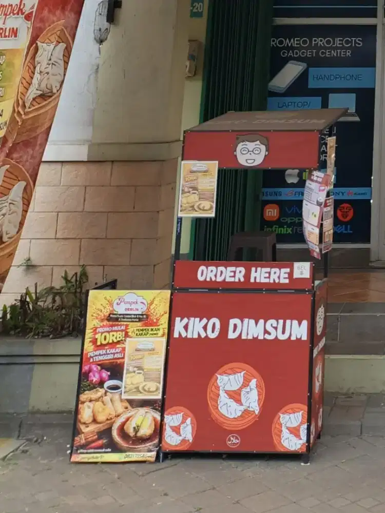 Dibutuhkan Segera Penjaga Booth Makanan