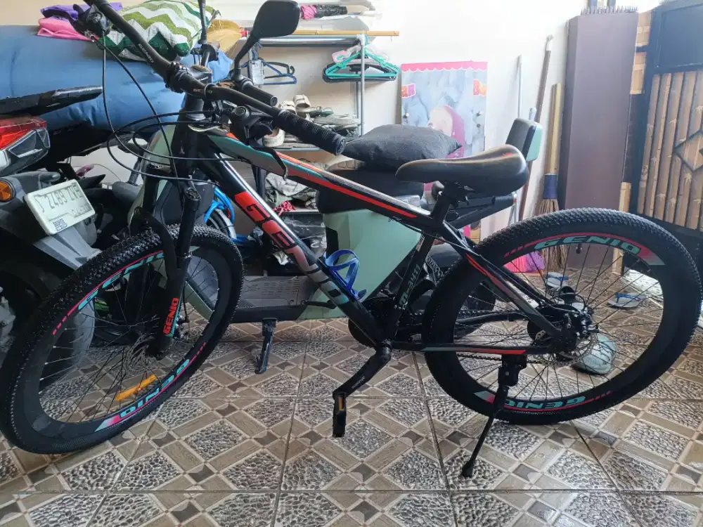 Sepeda Gunung MTB 27.5 Genio M 3411 BY UNITED