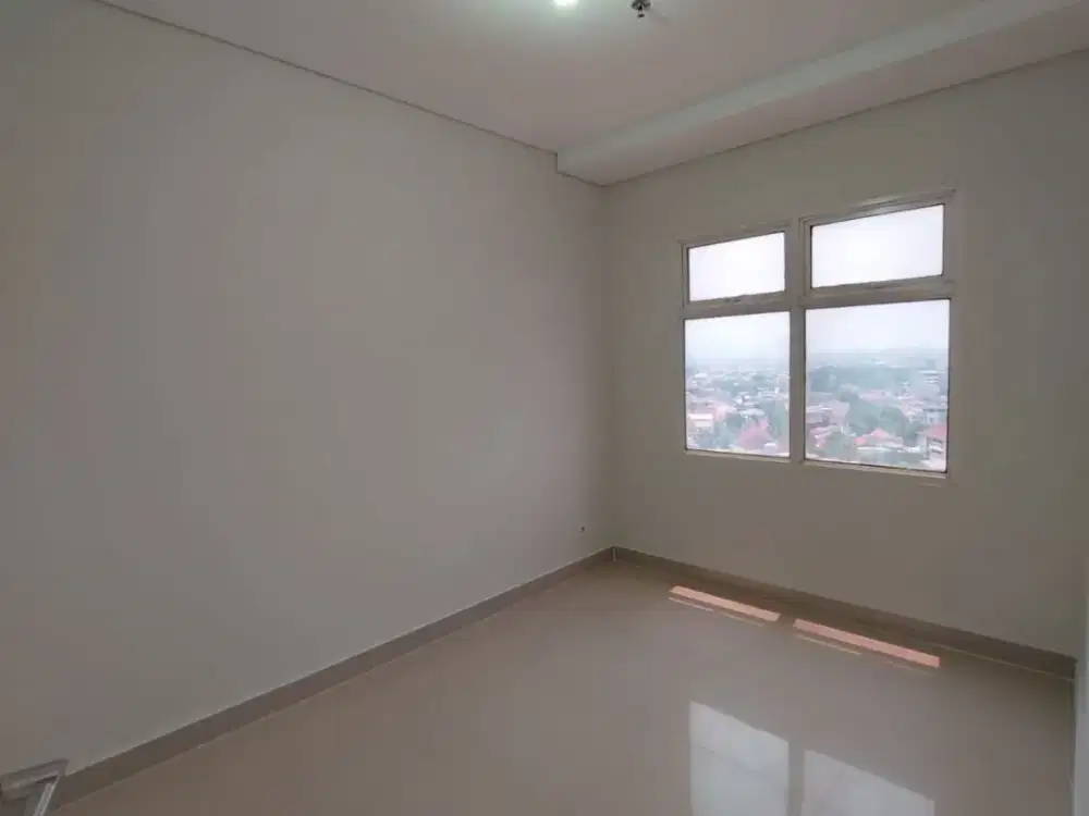 1BR Unfurnished Apartemen Madison Park - Mall Central Park