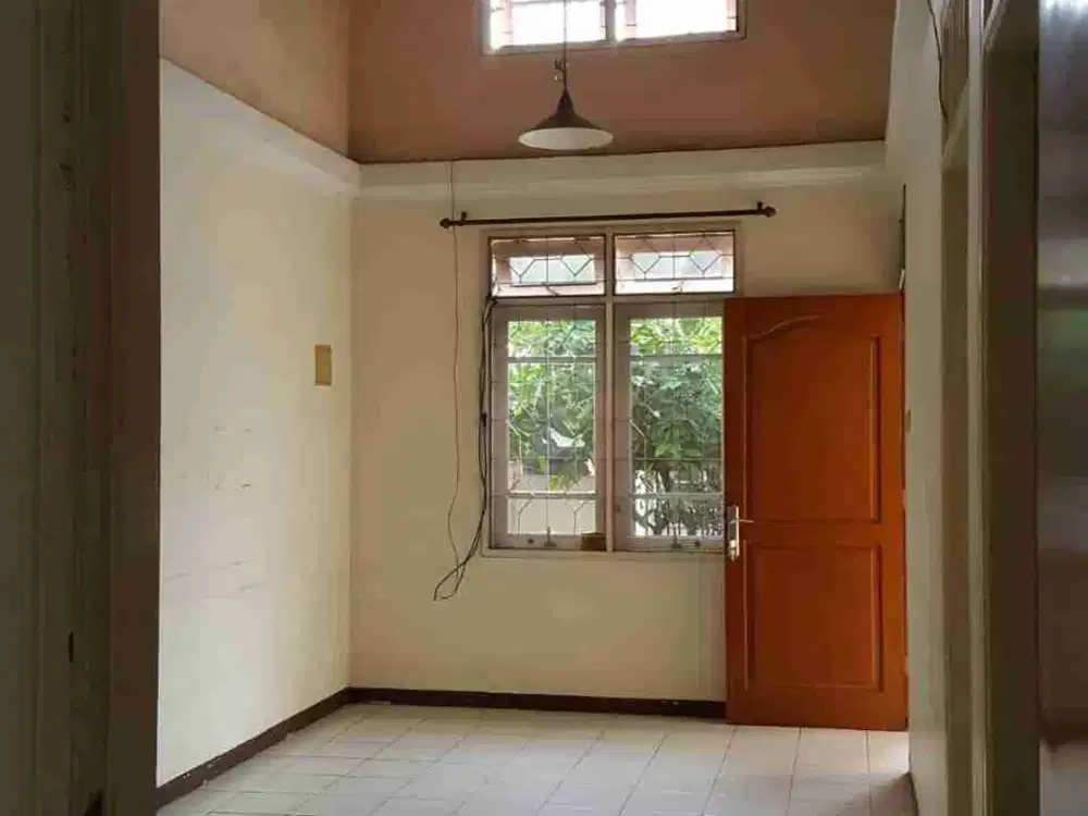 Di Jual Rumah 1 lantai Sektor 8B