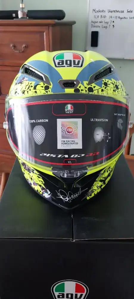 Helm Edisi Valentino Rossi