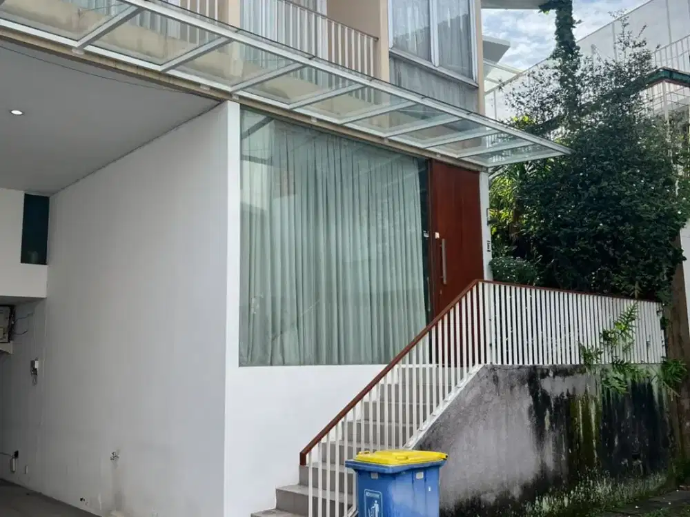 RUMAH MURAH DALAM TOWNHOUSE DI BANGKA KEMANG JAKARTA SELATAN DIJUAL