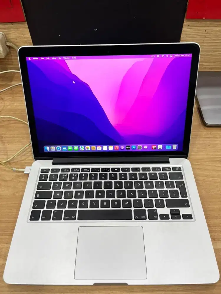 Macbook Pro 2015 8/256GB i5 13inch