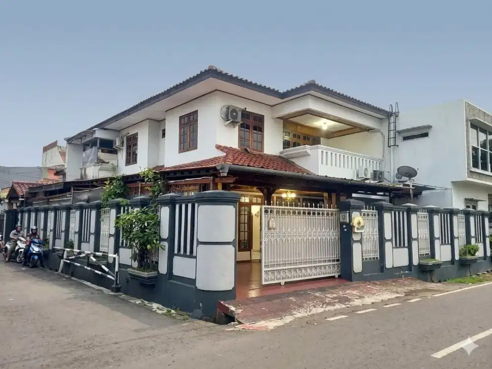Dijual Cepat Rumah Bagus SHM 2 Lantai di Pondok Bambu Duren Sawit, Jakarta Timur