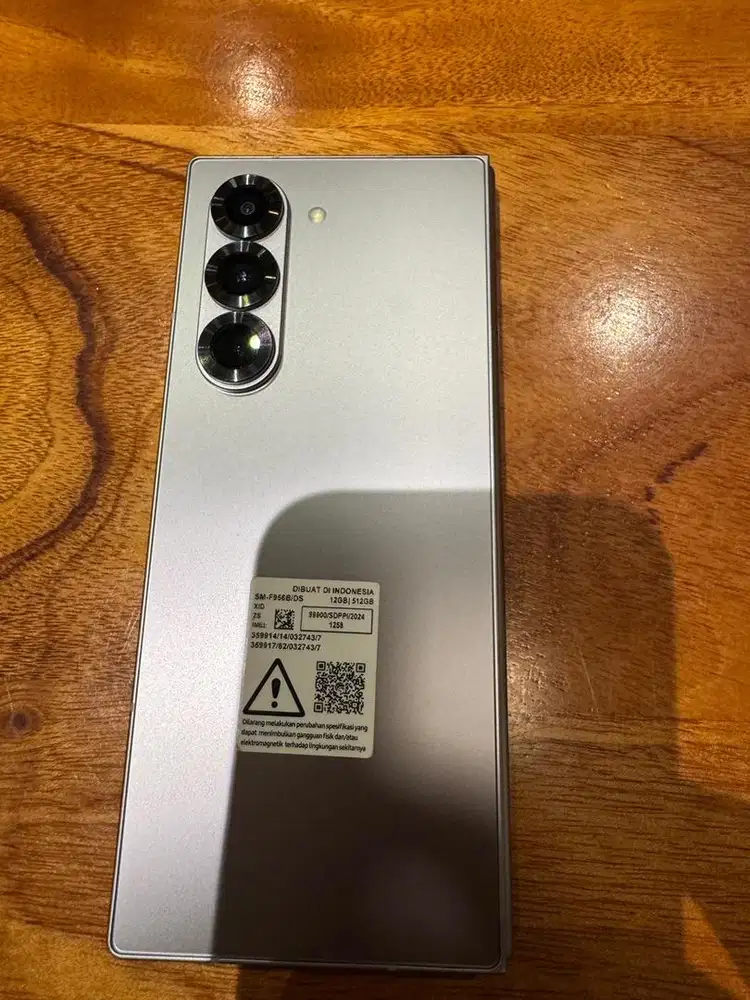 Jual cepet Samsung Galaxy Z Fold 6 512GB SEIN Resmi lengkap