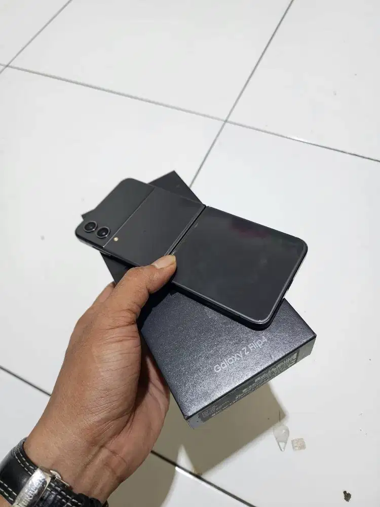 BUTUH BANYAK UNIT HARI INI: iPhone, iPad & Laptop Mulus / Normal Siap