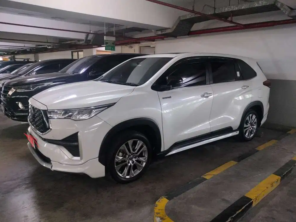 Toyota Kijang Innova 2023 Bensin