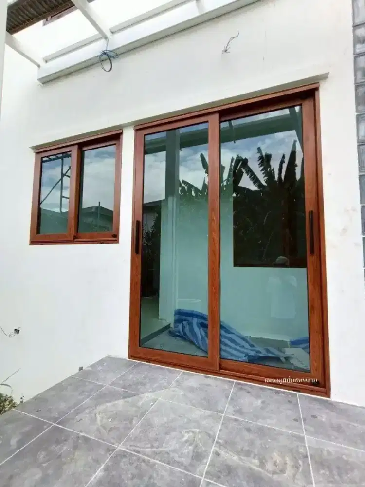 PINTU & JENDELA ALUMINIUM