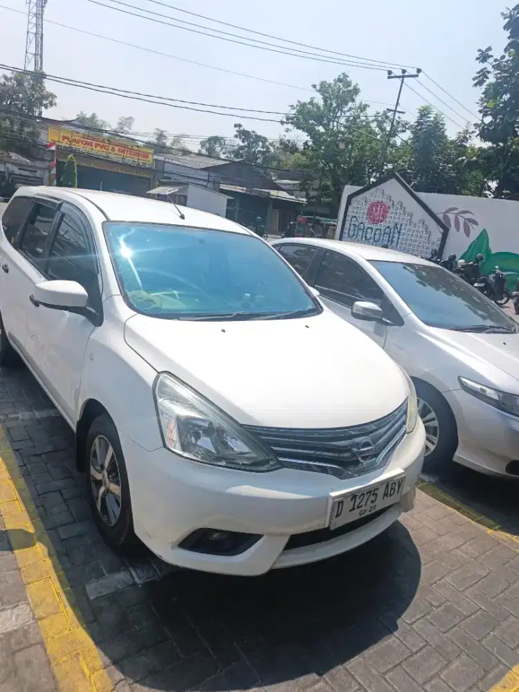 Grand Livina SV 2014 AT