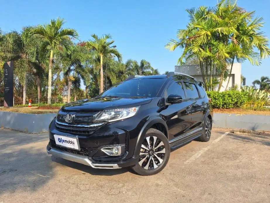 LOW DP Honda BR-V 1.5 Prestige Bensin-AT 2021 AJJ