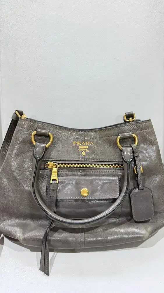 preloved tas prada original 100%