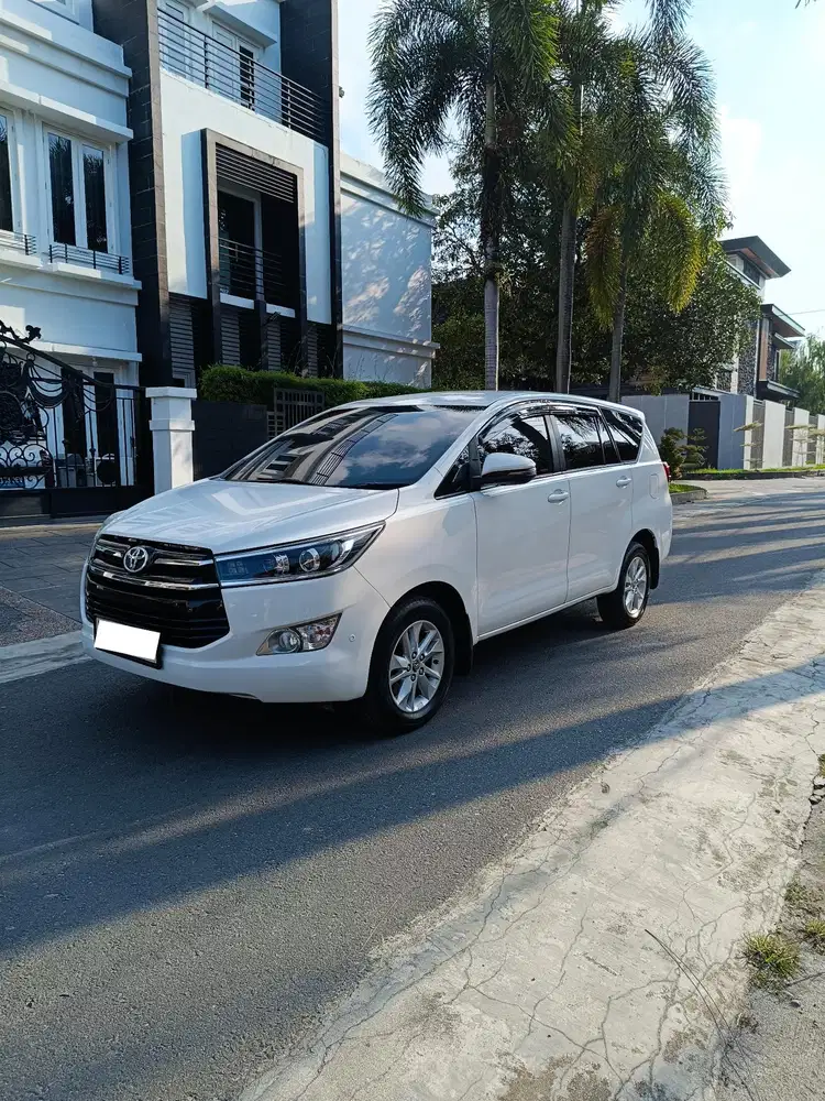 Innova Reborn 2.4 V AT Diesel matic 2019