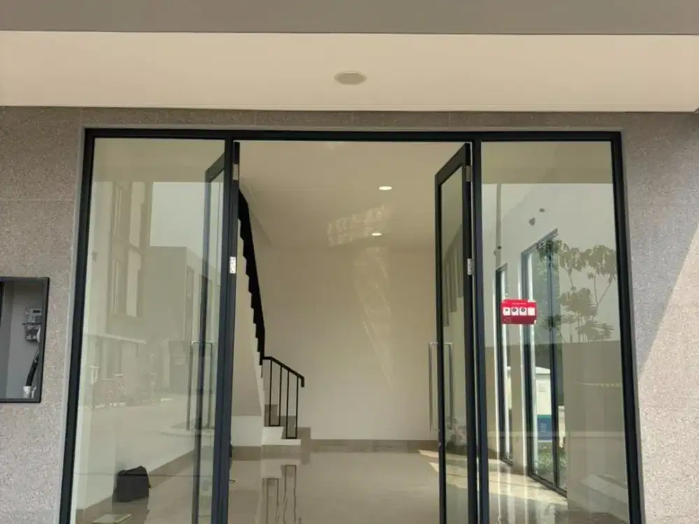 DISEWAKAN RUKO WEST VILLAGE BSD CITY Tipe / Ukuran : 4,5X9 hoek PALING MURAH
