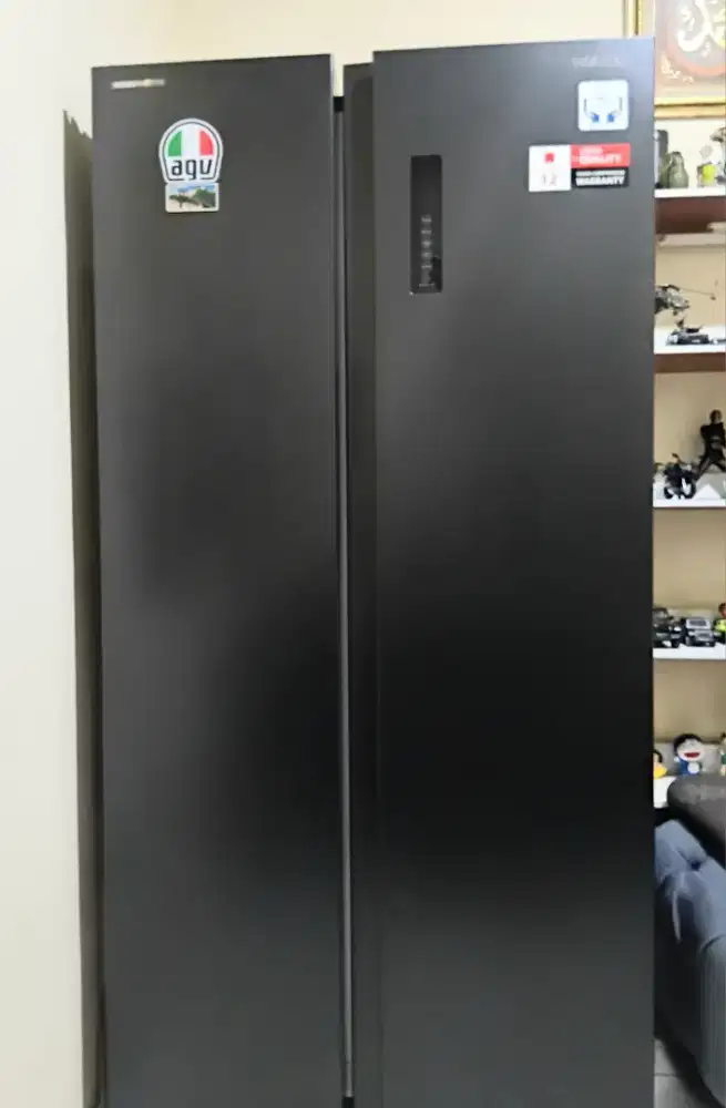 Kulkas Toshiba 2 pintu buka samping