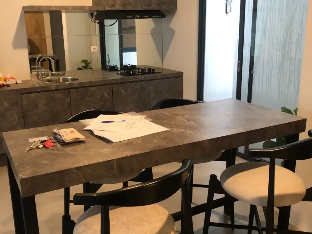Rumah Cantik  Bagus 2 Lantai di Myza BSD