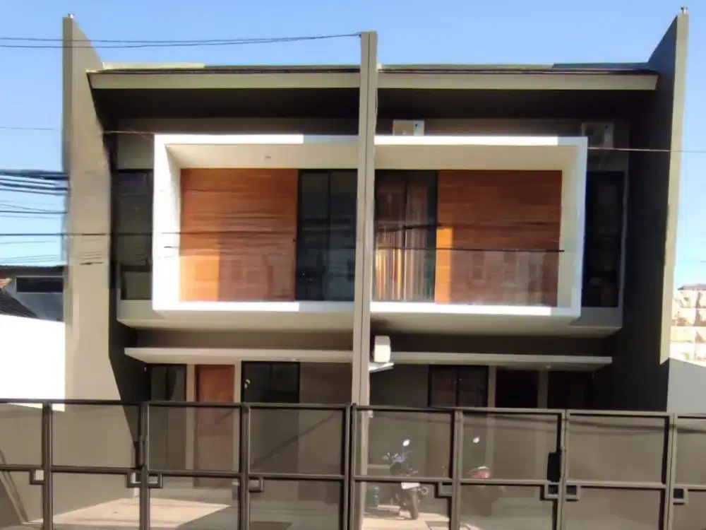 Dijual rumah baru sutorejo selatan