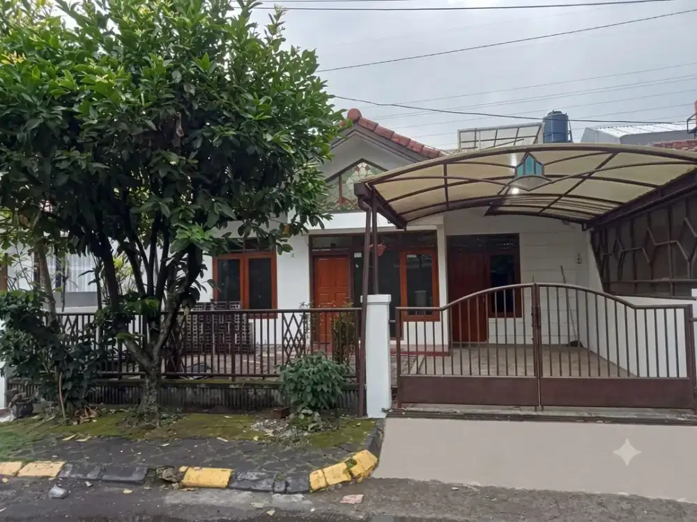 DIJUAL RUMAH MINIMALIS LOKASI STRATEGIS ONE GATE SYSTEM KOMPLEK BATUNUNGGAL